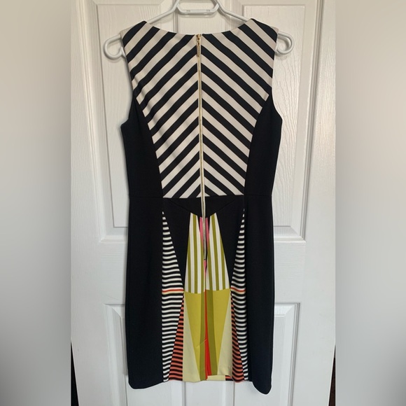 🎀3/$35 Patterned dress🎀 - Picture 4 of 6